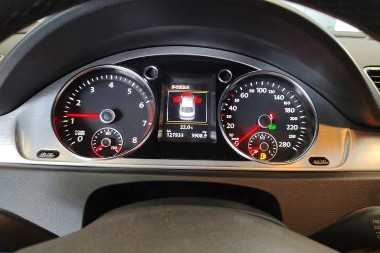Used Volkswagen FAW-Volkswagen CC 2015 1.8TSI Luxury Model Instrument Cluster