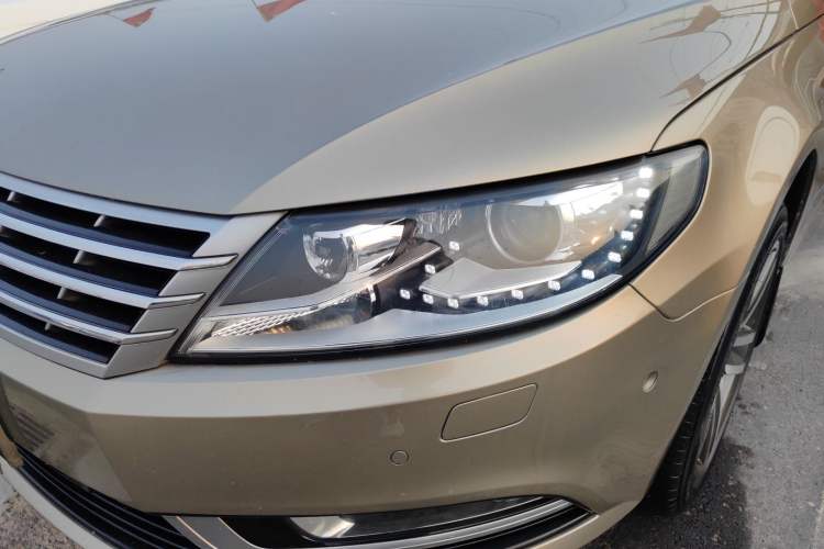 Used Volkswagen FAW-Volkswagen CC 2015 1.8TSI Luxury Model Left Front Headlight
