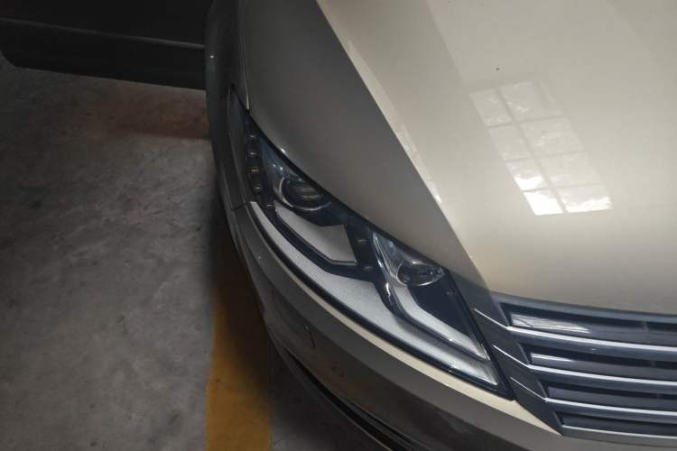 Used Volkswagen FAW-Volkswagen CC 2015 1.8TSI Prestige Model Right Front Headlight