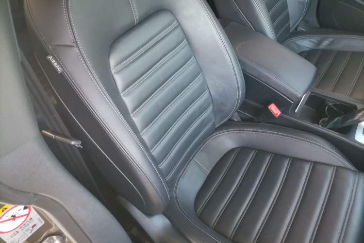 Used Volkswagen FAW-Volkswagen CC 2015 1.8TSI Prestige Model Right Front Seat