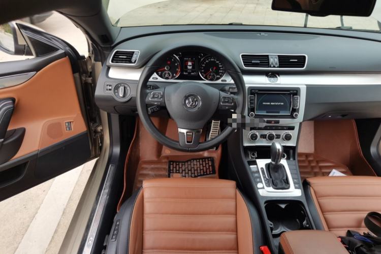 Used Volkswagen FAW-Volkswagen CC 2015 1.8TSI Luxury Model Steering Wheel