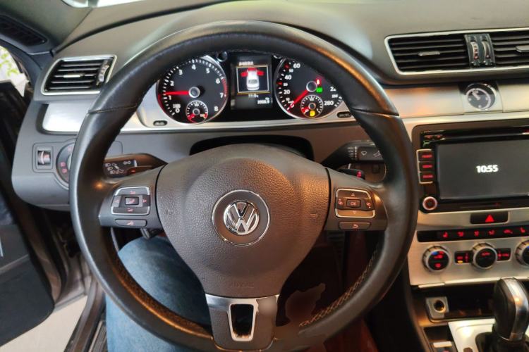 Used Volkswagen FAW-Volkswagen CC 2015 1.8TSI Luxury Model Steering Wheel