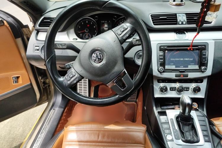 Used Volkswagen FAW-Volkswagen CC 2015 2.0 TSI Luxury Model Steering Wheel