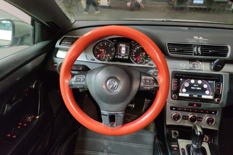 Used Volkswagen FAW-Volkswagen CC 2015 1.8TSI Luxury Model Steering Wheel