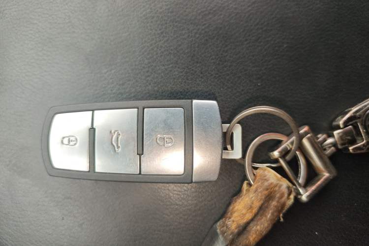 Used Volkswagen FAW-Volkswagen CC 2015 1.8TSI Prestige Model Vehicle Key