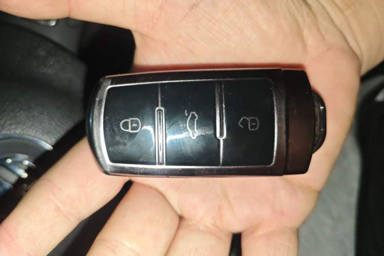 Used Volkswagen FAW-Volkswagen CC 2015 1.8TSI Luxury Model Vehicle Key