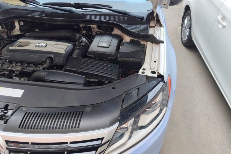 Used Volkswagen FAW-Volkswagen CC 2016 1.8TSI Prestige Model Engine Bay Left
