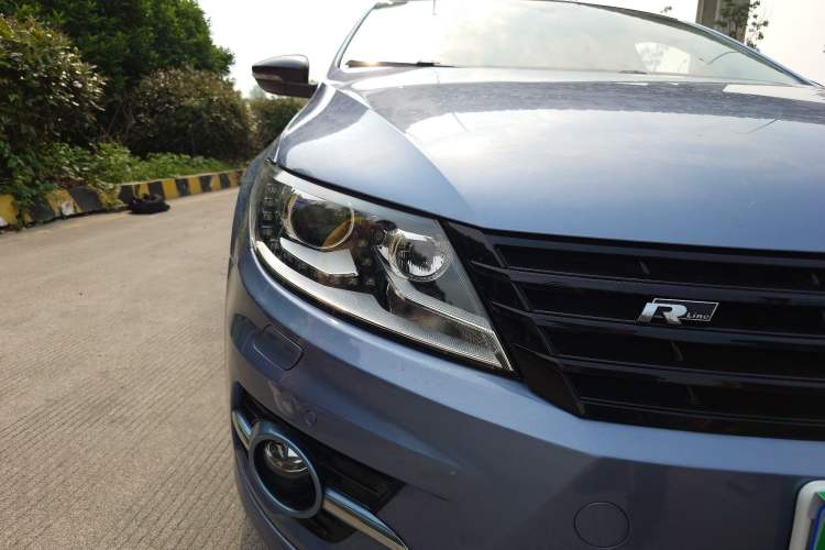 Used Volkswagen FAW-Volkswagen CC 2016 1.8TSI Luxury Model Right Front Headlight