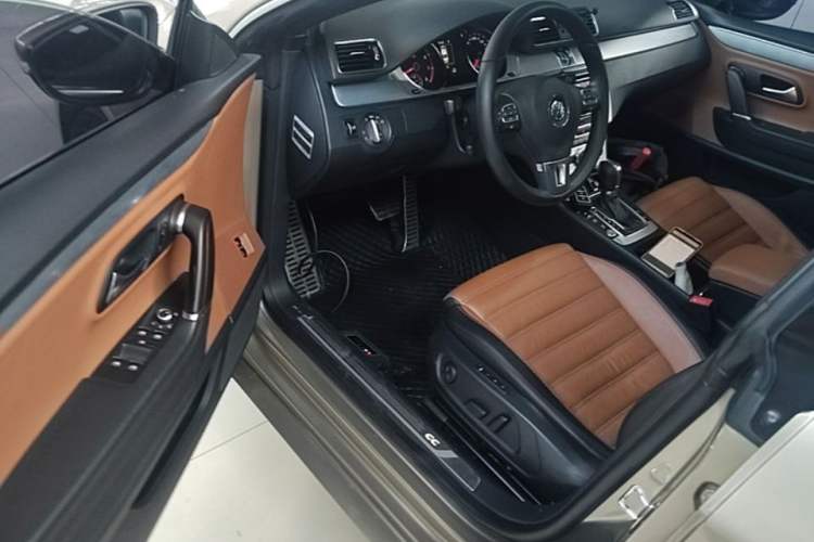 Used Volkswagen FAW-Volkswagen CC 2016 1.8TSI Luxury Model Driver Seat