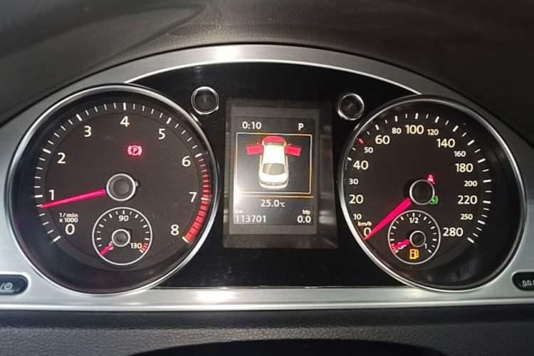 Used Volkswagen FAW-Volkswagen CC 2016 1.8TSI Luxury Model Instrument Cluster