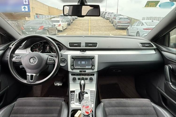 Used Volkswagen FAW-Volkswagen CC 2016 1.8TSI Luxury Model Interior 1