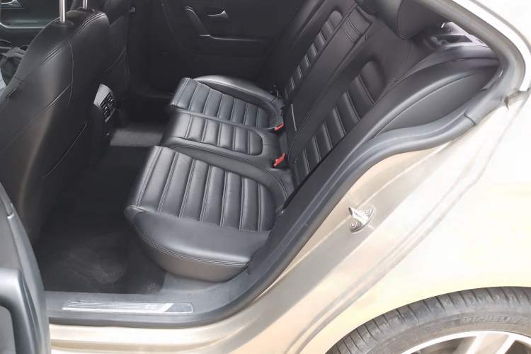 Used Volkswagen FAW-Volkswagen CC 2016 1.8TSI Prestige Model Interior 4