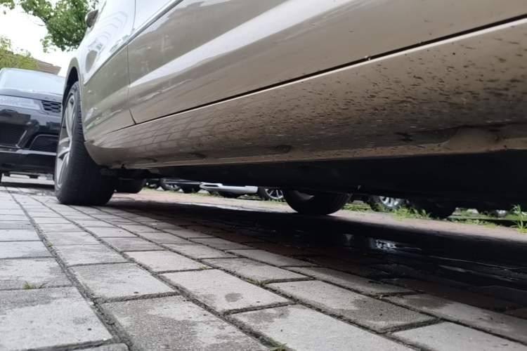 Used Volkswagen FAW-Volkswagen CC 2016 1.8TSI Prestige Model Right Side Sill