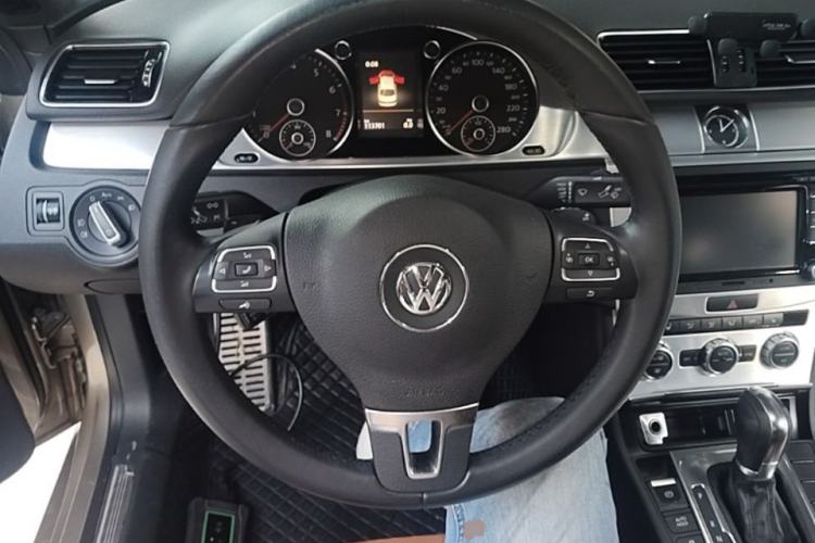 Used Volkswagen FAW-Volkswagen CC 2016 1.8TSI Luxury Model Steering Wheel