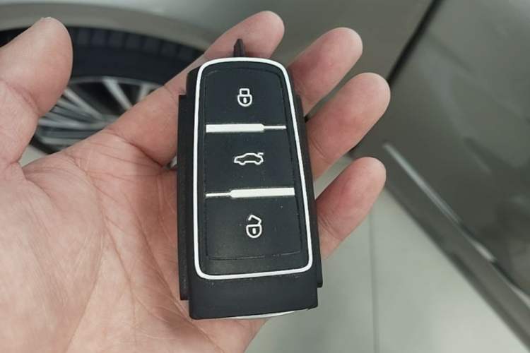Used Volkswagen FAW-Volkswagen CC 2016 1.8TSI Luxury Model Vehicle Key