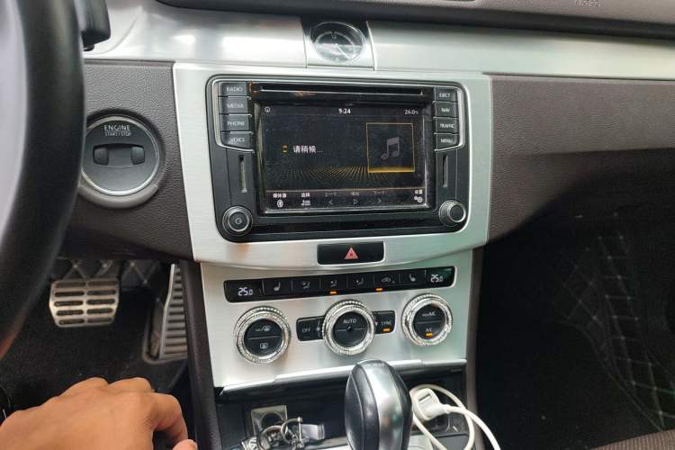 Used Volkswagen FAW-Volkswagen CC 2016 300TSI 25th Anniversary Edition Audio And AC Panel