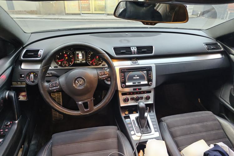 Used Volkswagen FAW-Volkswagen CC 2016 2.0 TSI Ultimate Edition Center Console