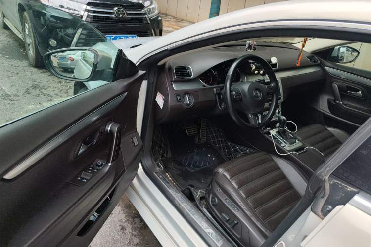 Used Volkswagen FAW-Volkswagen CC 2016 300TSI 25th Anniversary Edition Driver Seat