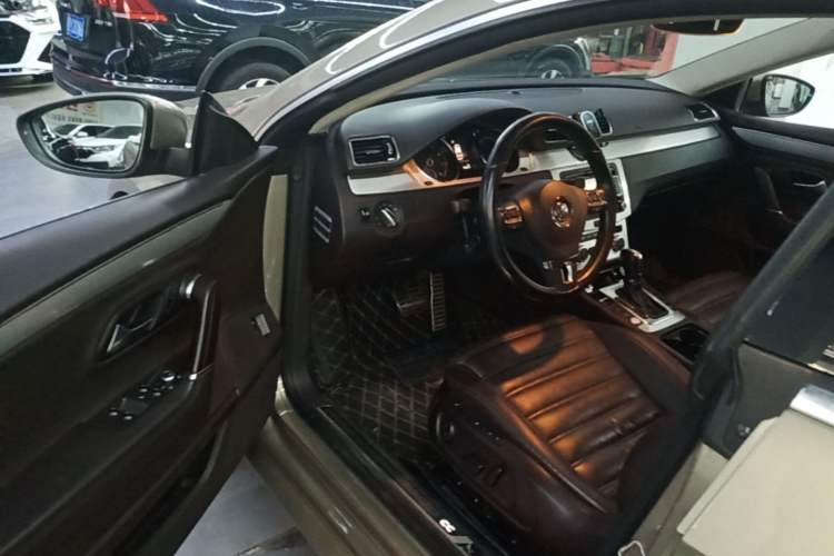 Used Volkswagen FAW-Volkswagen CC 2016 2.0 TSI Luxury Model Driver Seat