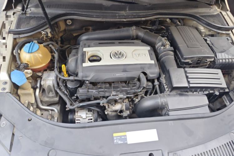 Used Volkswagen FAW-Volkswagen CC 2016 2.0 TSI Ultimate Edition Engine Bay
