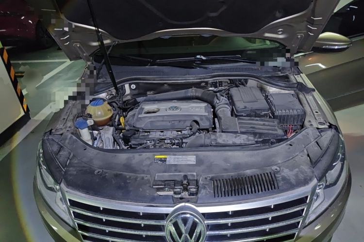 Used Volkswagen FAW-Volkswagen CC 2016 2.0 TSI Luxury Model Engine Bay