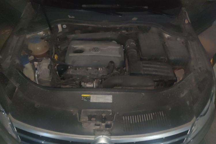 Used Volkswagen FAW-Volkswagen CC 2016 1.8TSI Luxury Model Engine Bay