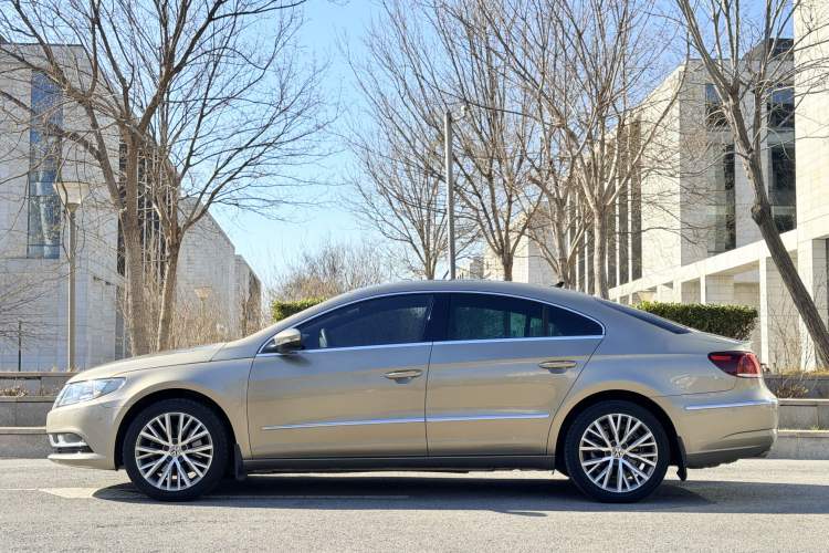 Used Volkswagen FAW-Volkswagen CC 2016 1.8TSI Luxury Model Exterior 3