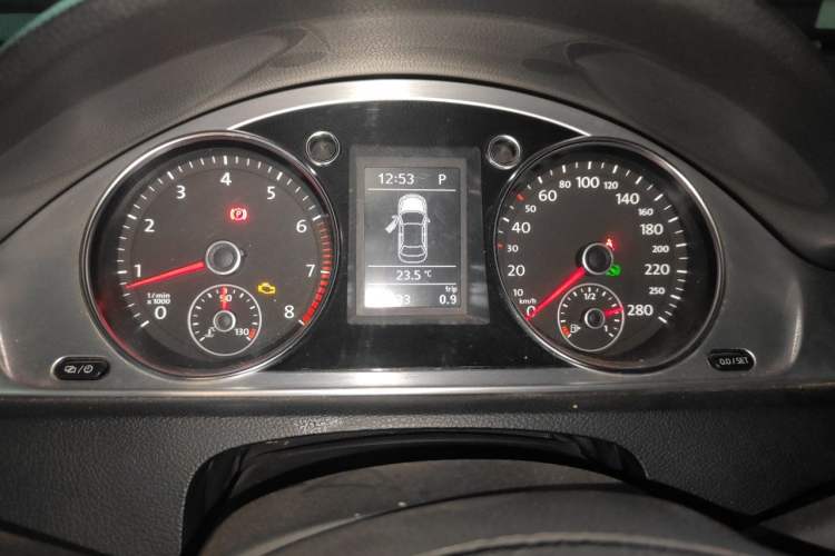 Used Volkswagen FAW-Volkswagen CC 2016 1.8TSI Prestige Model Instrument Cluster