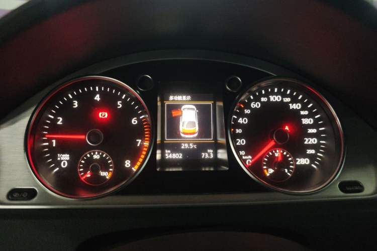 Used Volkswagen FAW-Volkswagen CC 2016 1.8TSI Luxury Model Instrument Cluster