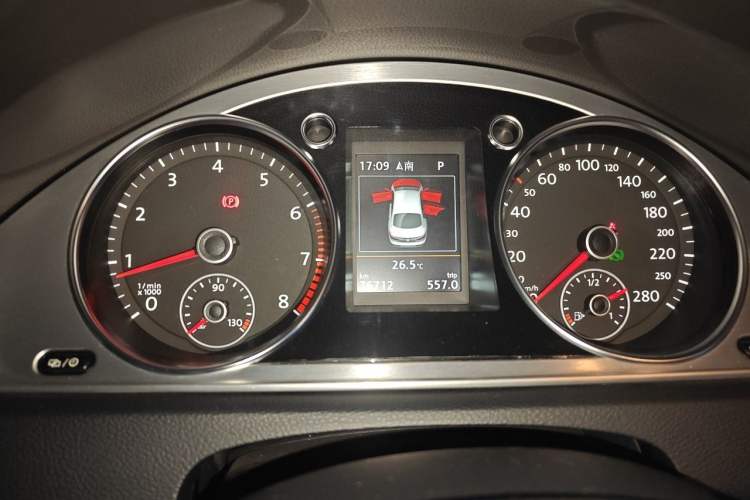Used Volkswagen FAW-Volkswagen CC 2016 2.0 TSI Luxury Model Instrument Cluster