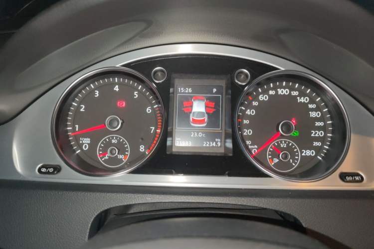 Used Volkswagen FAW-Volkswagen CC 2016 1.8TSI Luxury Model Instrument Cluster