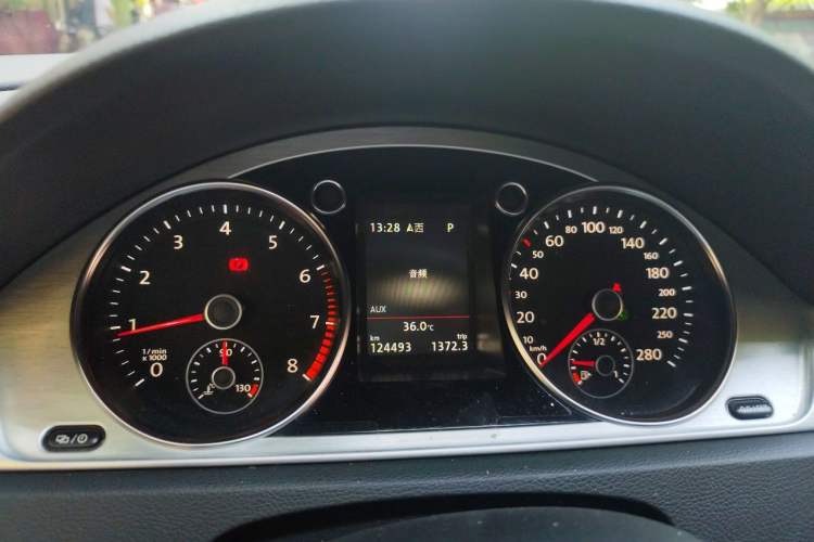 Used Volkswagen FAW-Volkswagen CC 2016 2.0 TSI Luxury Model Instrument Cluster