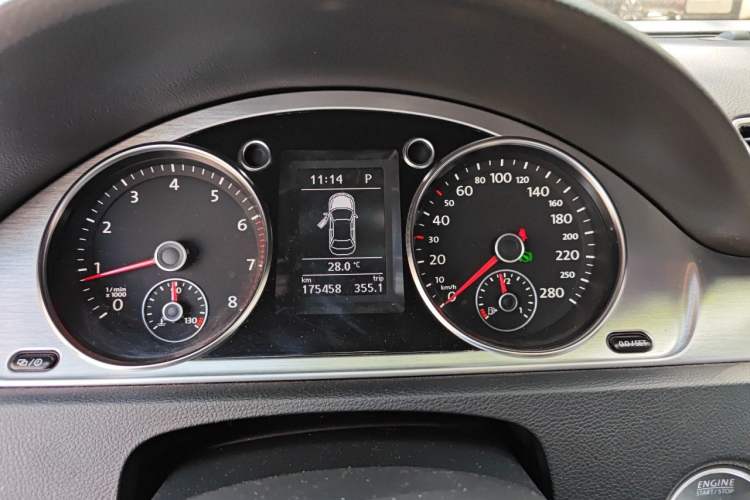 Used Volkswagen FAW-Volkswagen CC 2016 1.8TSI Prestige Model Instrument Cluster