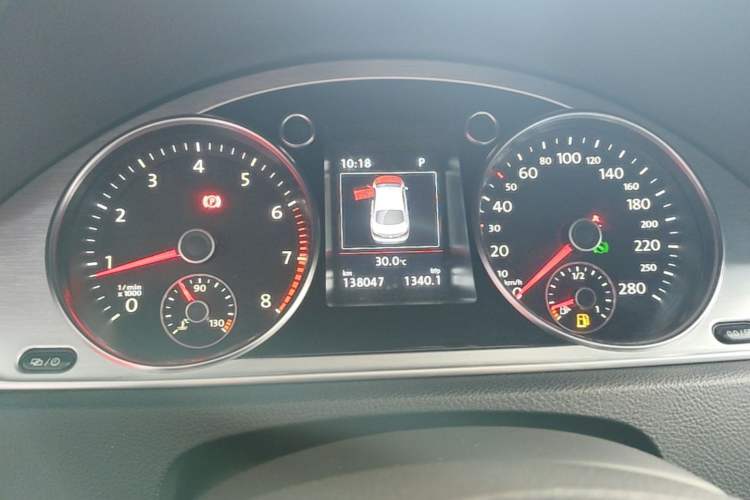 Used Volkswagen FAW-Volkswagen CC 2016 1.8TSI Luxury Model Instrument Cluster