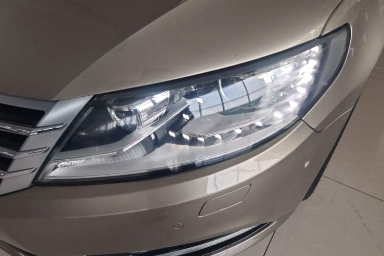Used Volkswagen FAW-Volkswagen CC 2016 1.8TSI Luxury Model Left Front Headlight