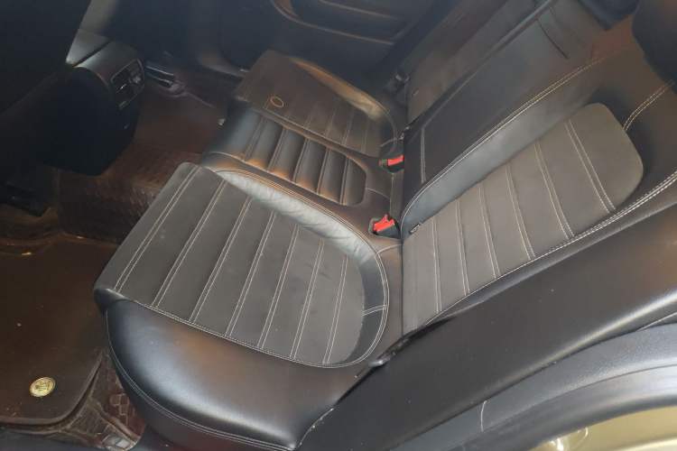 Used Volkswagen FAW-Volkswagen CC 2016 2.0 TSI Ultimate Edition Left Rear Seat