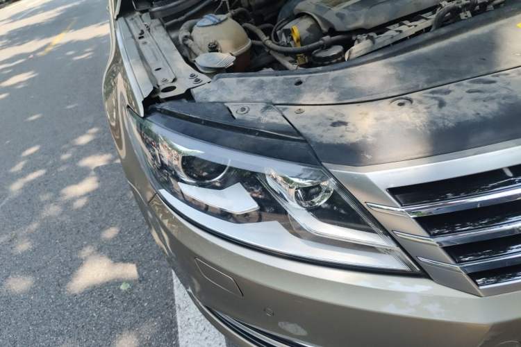 Used Volkswagen FAW-Volkswagen CC 2016 2.0 TSI Luxury Model Right Front Headlight