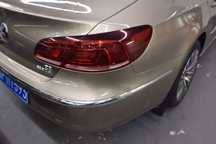 Used Volkswagen FAW-Volkswagen CC 2016 2.0 TSI Luxury Model Right Rear Taillight