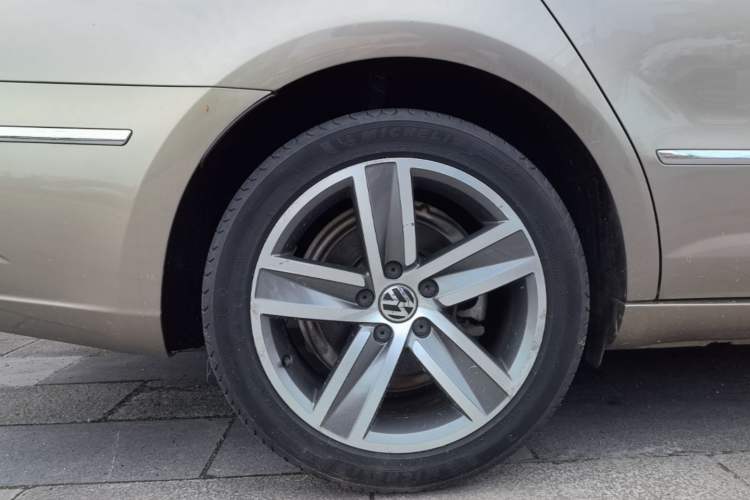 Used Volkswagen FAW-Volkswagen CC 2016 1.8TSI Prestige Model Right Rear Wheel Hub