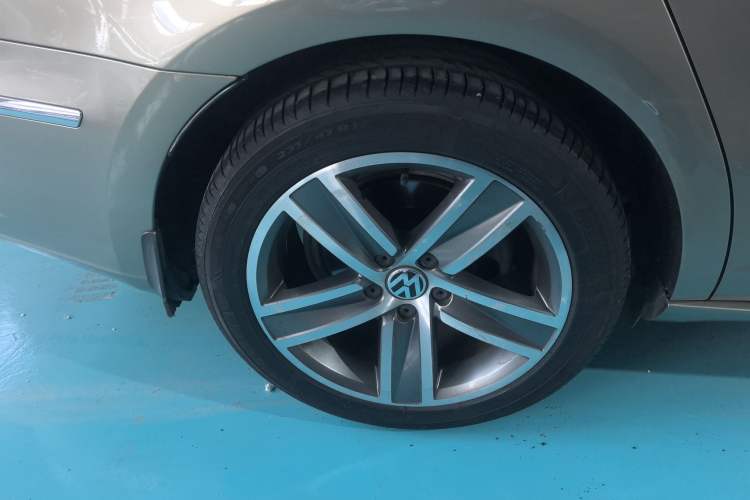 Used Volkswagen FAW-Volkswagen CC 2016 1.8TSI Prestige Model Right Rear Wheel Hub