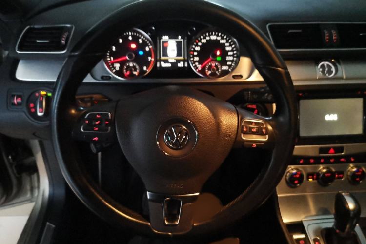 Used Volkswagen FAW-Volkswagen CC 2016 1.8TSI Luxury Model Steering Wheel