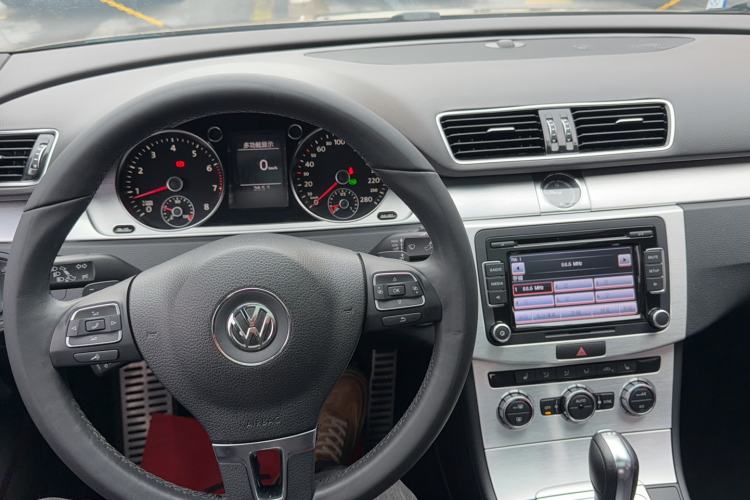 Used Volkswagen FAW-Volkswagen CC 2016 1.8TSI Prestige Model Steering Wheel