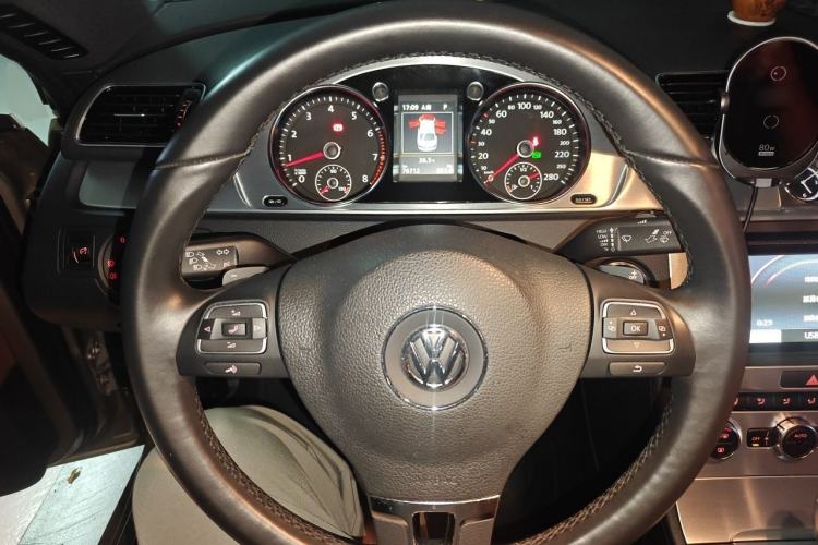 Used Volkswagen FAW-Volkswagen CC 2016 2.0 TSI Luxury Model Steering Wheel