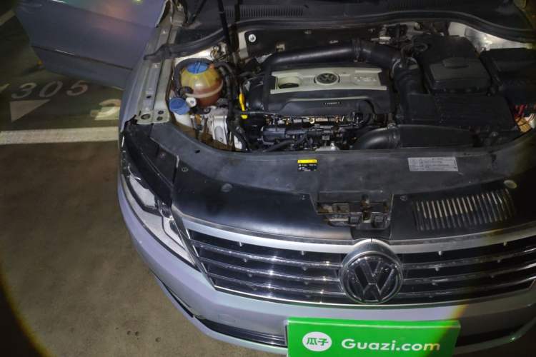 Used Volkswagen FAW-Volkswagen CC 2016 1.8TSI Prestige Model Engine Bay Right