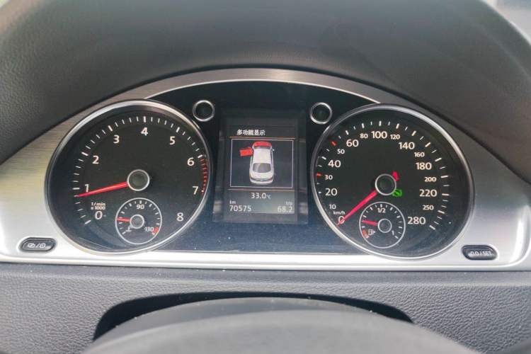 Used Volkswagen FAW-Volkswagen CC 2016 2.0 TSI Luxury Model Instrument Cluster