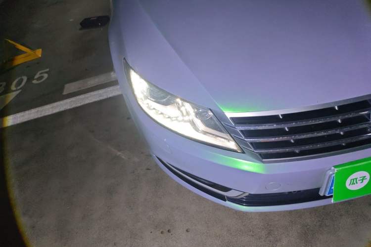 Used Volkswagen FAW-Volkswagen CC 2016 1.8TSI Prestige Model Right Front Headlight