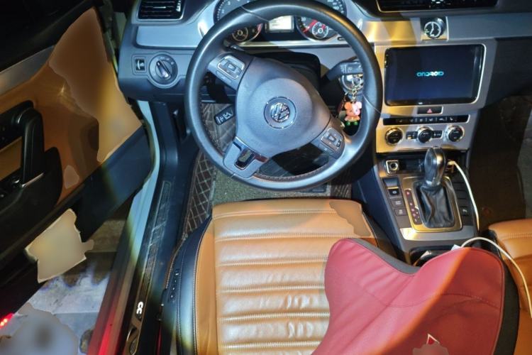 Used Volkswagen FAW-Volkswagen CC 2016 1.8TSI Prestige Model Steering Wheel