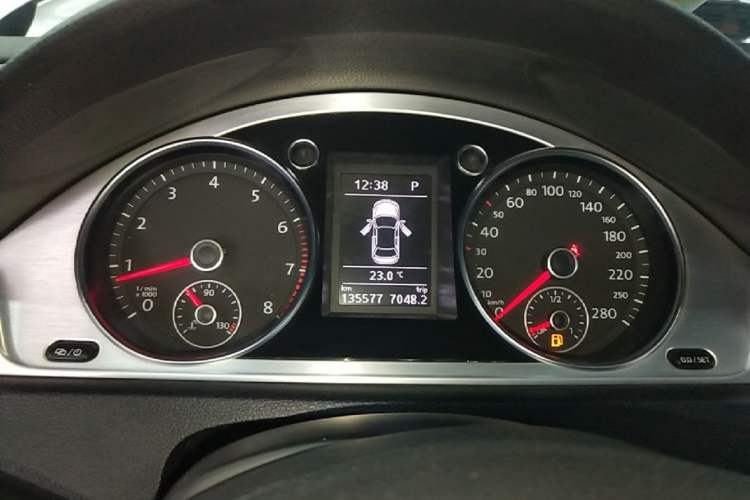 Used Volkswagen FAW-Volkswagen CC 2016 1.8TSI Prestige Model Instrument Cluster