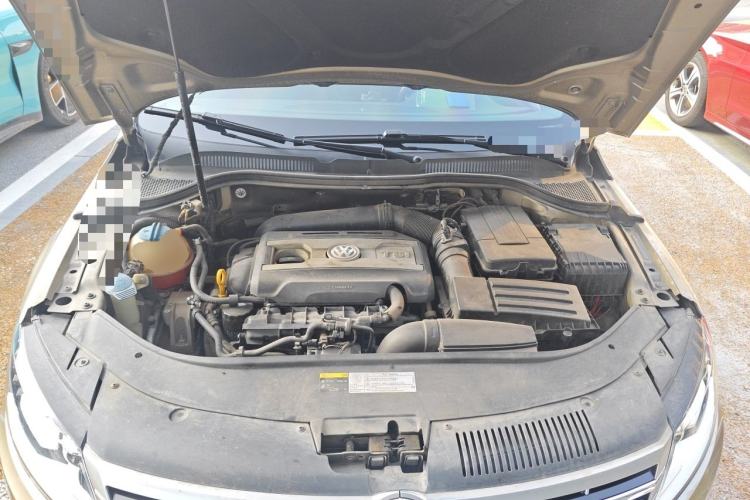 Used Volkswagen FAW-Volkswagen CC 2016 1.8TSI Luxury Model Engine Bay