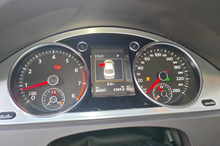 Used Volkswagen FAW-Volkswagen CC 2016 1.8TSI Luxury Model Instrument Cluster